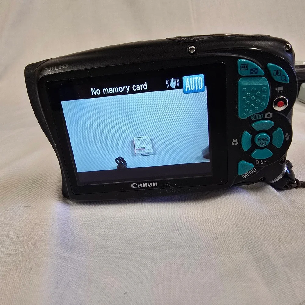 Canon PowerShot D20 Waterproof Digital Camera Blue 12.1MP GPS Bundle 2 Batteries